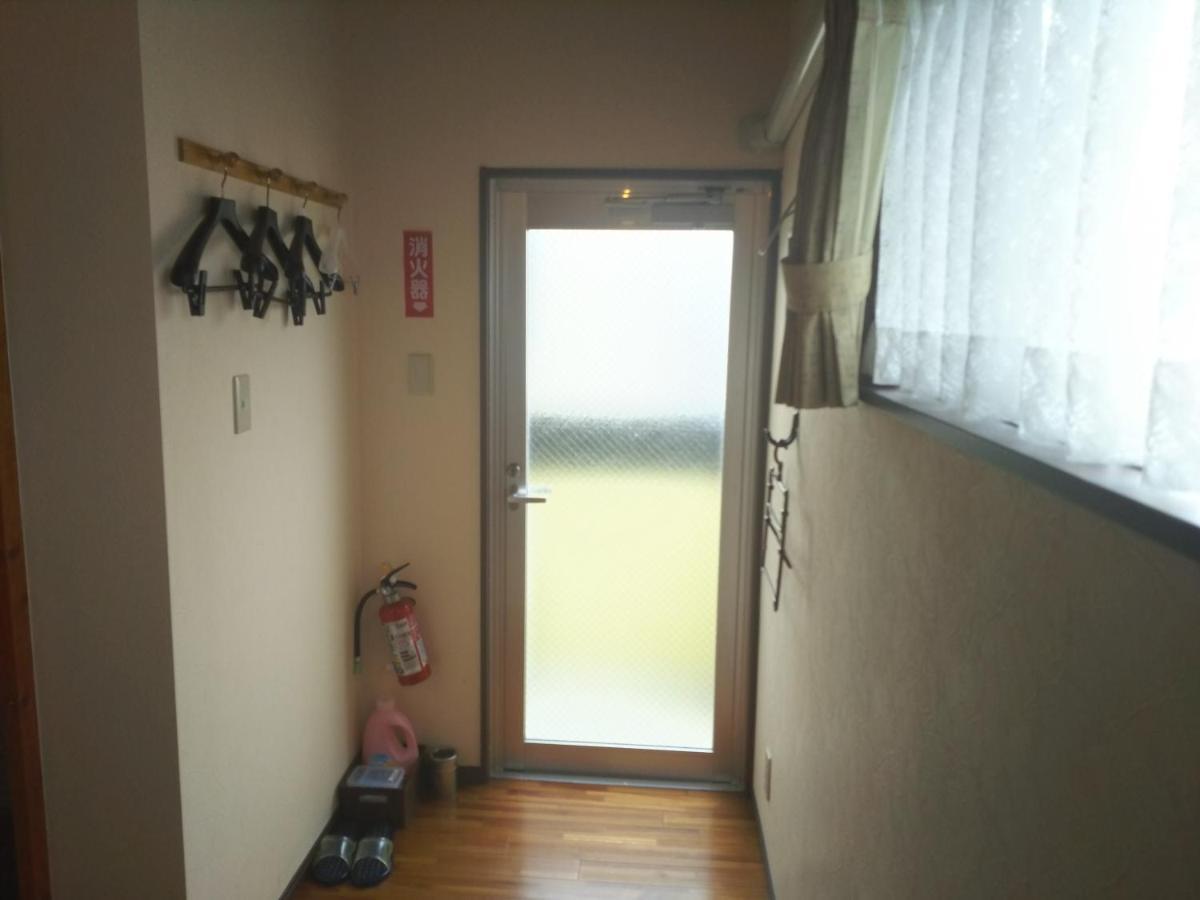 Urban Condominium Wafutei Наха Екстериор снимка