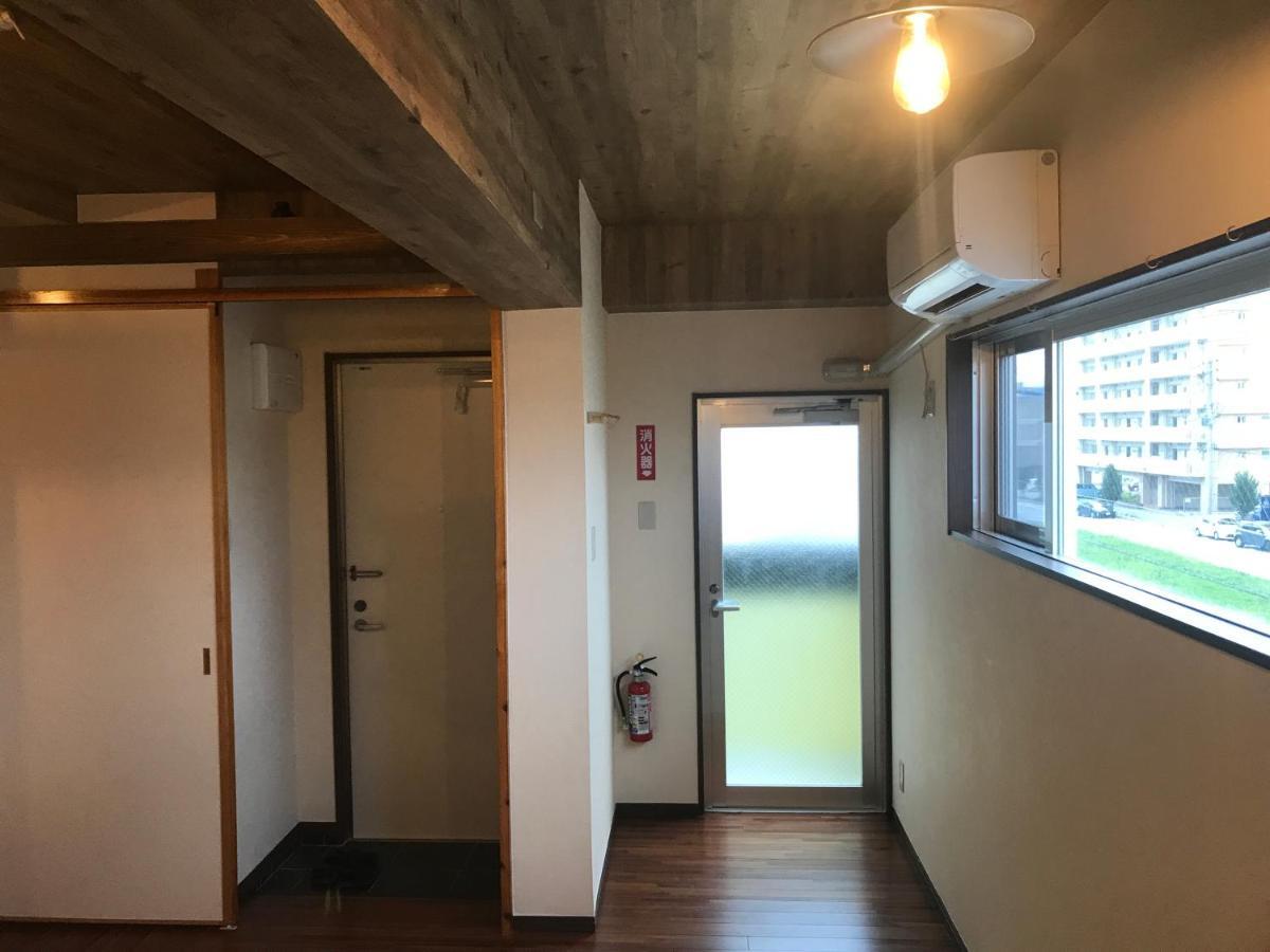 Urban Condominium Wafutei Наха Стая снимка