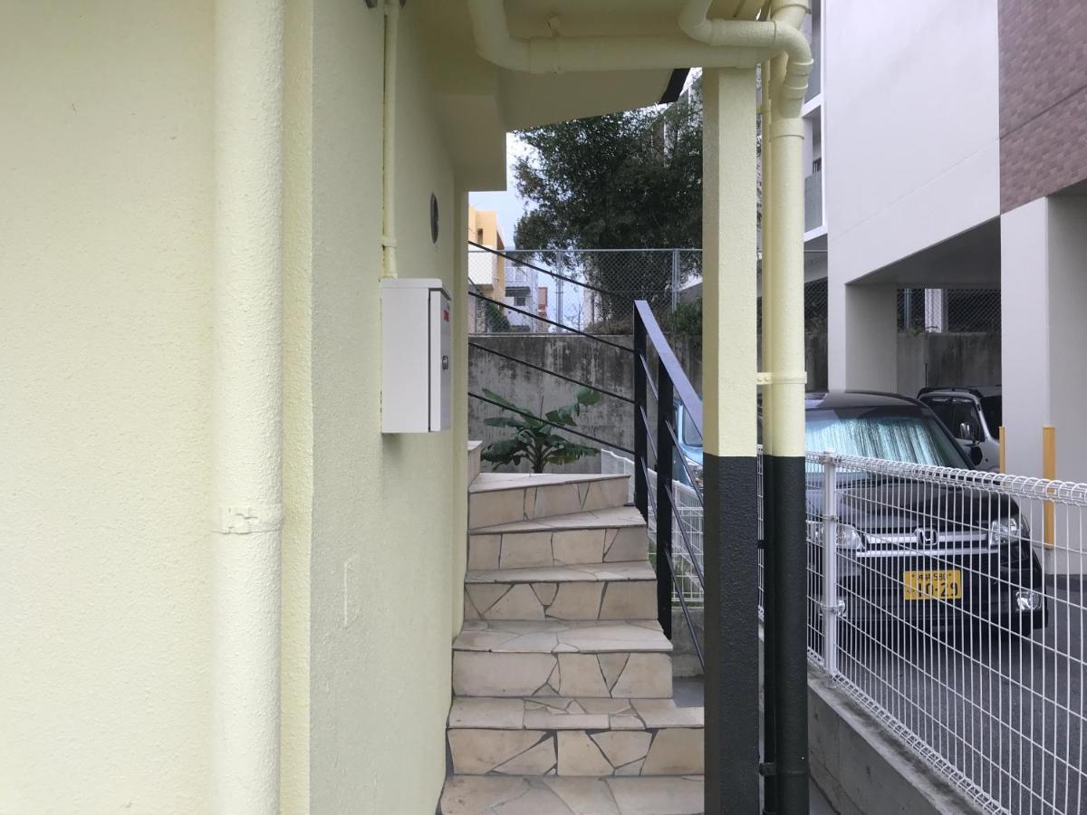 Urban Condominium Wafutei Наха Стая снимка